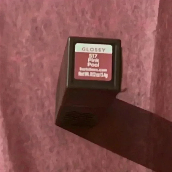 🆕 Burt’s Bees Lipstick, NYX Lip Cream, Becca Foundation, LA Colors Makeup Set - Picture 6 of 11